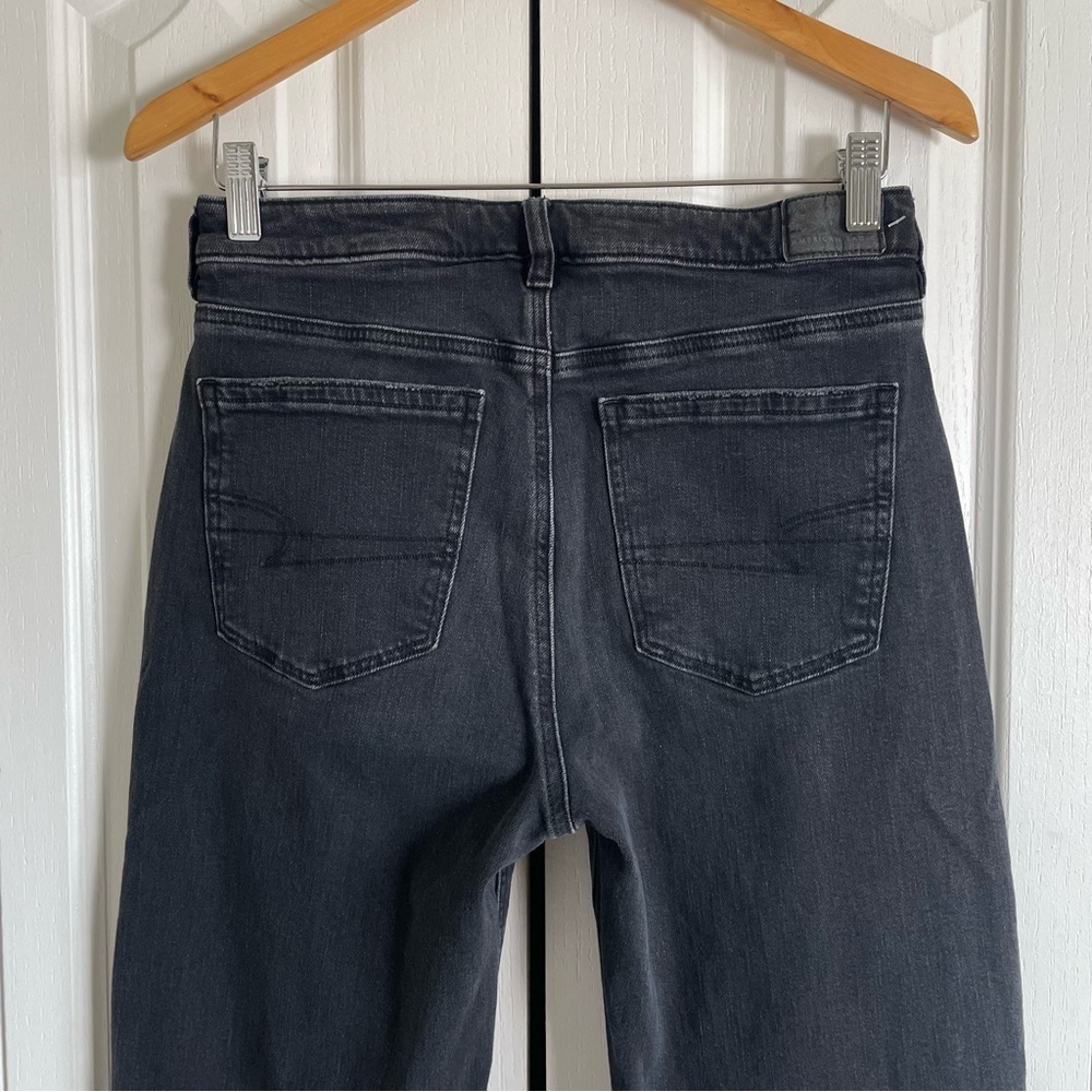 American Eagle Mom Jeans Women’s 6 Long 30” Inseam Black Ripped Straight Leg - Picture 7 of 15